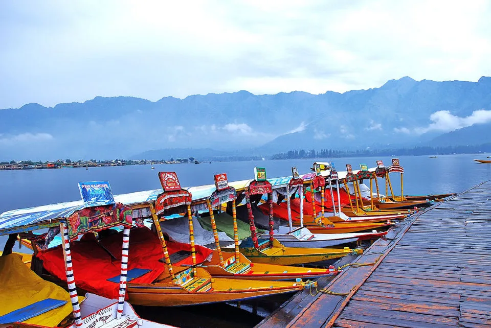 Serene Kashmir Getaway